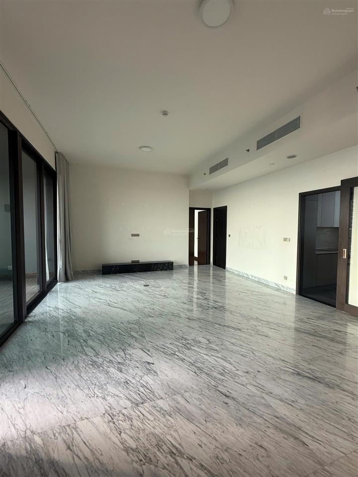 Bán căn hộ define 3pn 220m2  có sân vườn riêng và thang máy riêng, view sông sài gòn  giá tốt