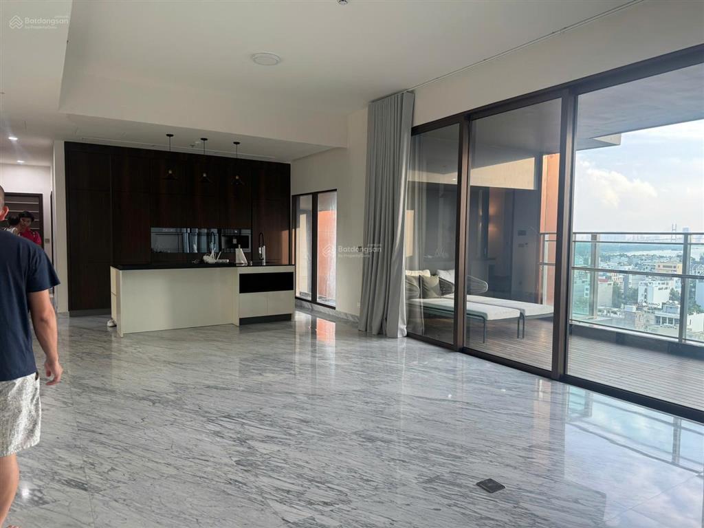 Bán căn hộ define 3pn 220m2  có sân vườn riêng và thang máy riêng, view sông sài gòn  giá tốt