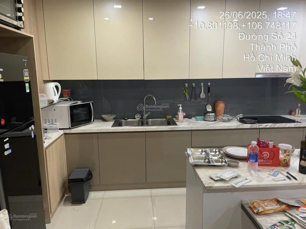 Estella heights 2pn 103m2 tầng cao, full nội thất, view 2 hồ bơi xanh mát đẹp mê ly.  0901 840 ***