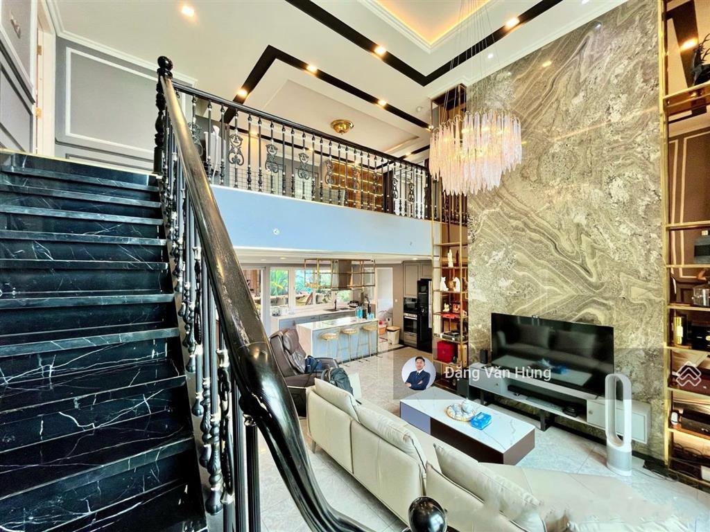 Tin thật 100%  duplex vista verde có sân vườn lớn  380m2 4pn siêu hiếm  sổ hồng công chứng ngay