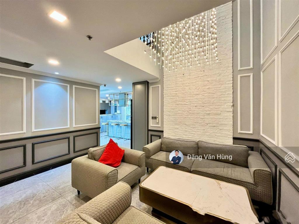 Tin thật 100%  duplex vista verde có sân vườn lớn  380m2 4pn siêu hiếm  sổ hồng công chứng ngay