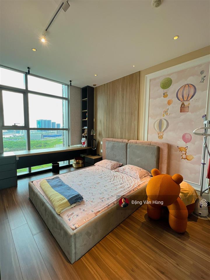 Bán căn hộ empire city 4pn  view sông sài gòn & quận 1  giá rẻ  có 102