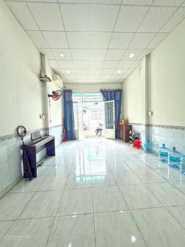 Nhà 2 tầng đường xe hơi 8m gò ô môi  quận 7