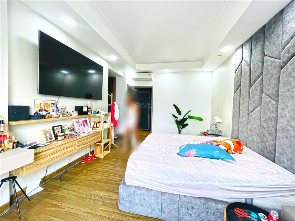 Nhà phố ngang 8m  3 tầng full nội thất  vị trí tiện lợi di chuyển qua các quận khác