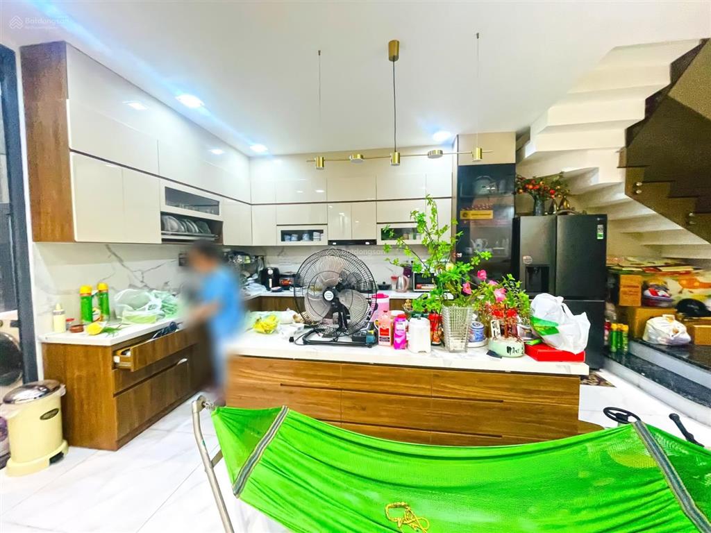 Nhà phố ngang 8m  3 tầng full nội thất  vị trí tiện lợi di chuyển qua các quận khác