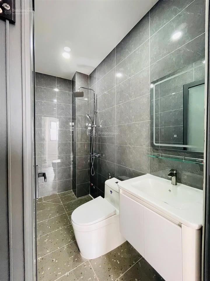 Nhà phố 2 tầng cách đường xe hơi 30m  502 huỳnh tấn phát  quận 7