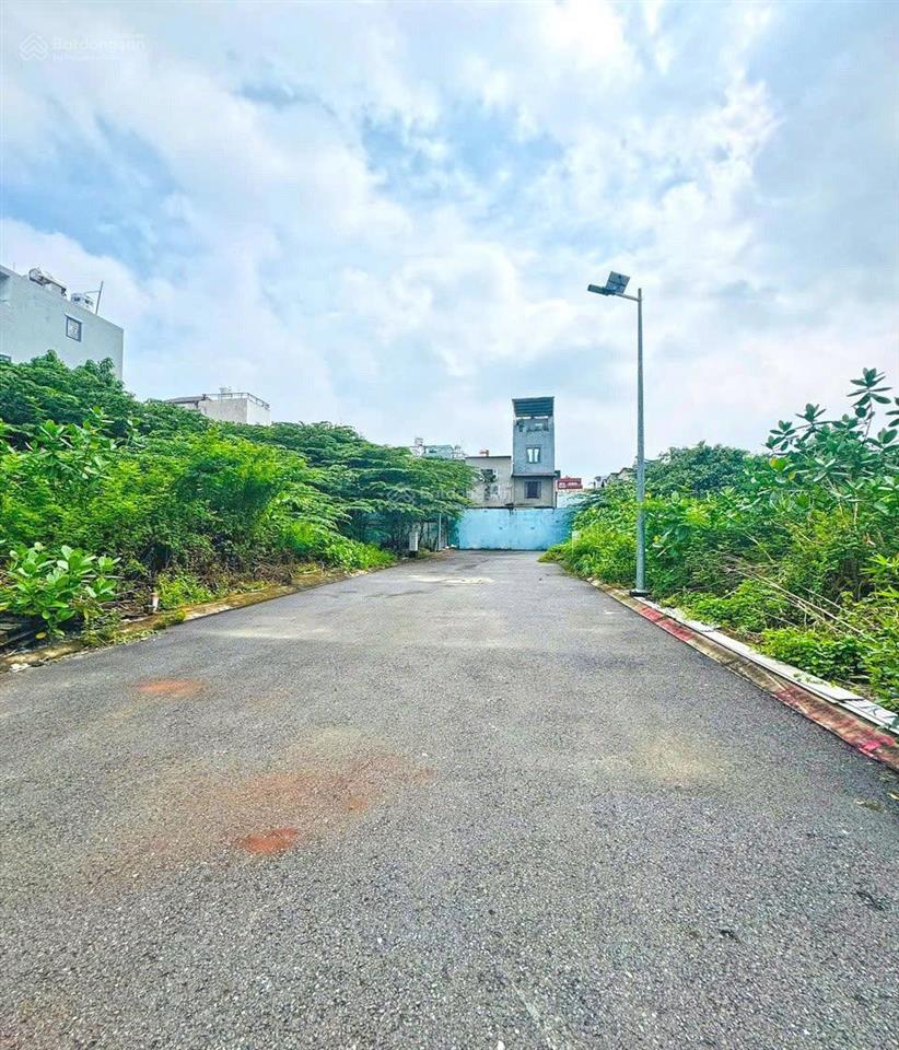 Lô đất hiếm 4,2x18m cơ sở hạ tầng điện nước âm đường nhựa 7m  quận 7