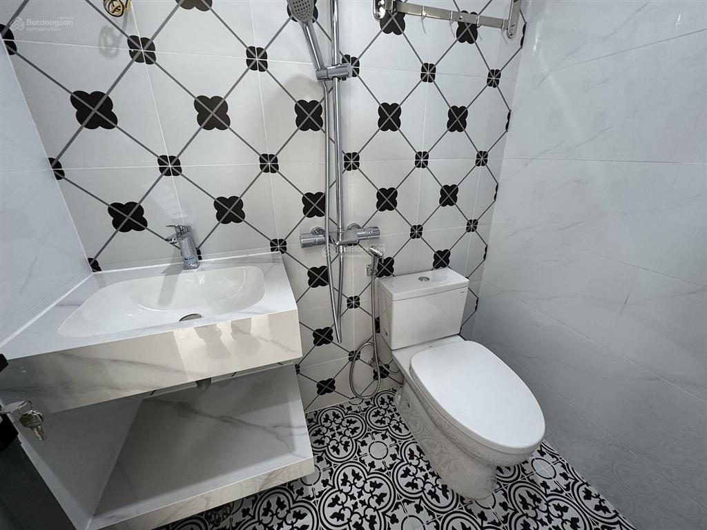 Biệt thự mini 3 lầu, t.kế tân cổ điển, full n.thất, hẻm ôtô cầm bá thước  cạnh phố ẩm thực pxlong