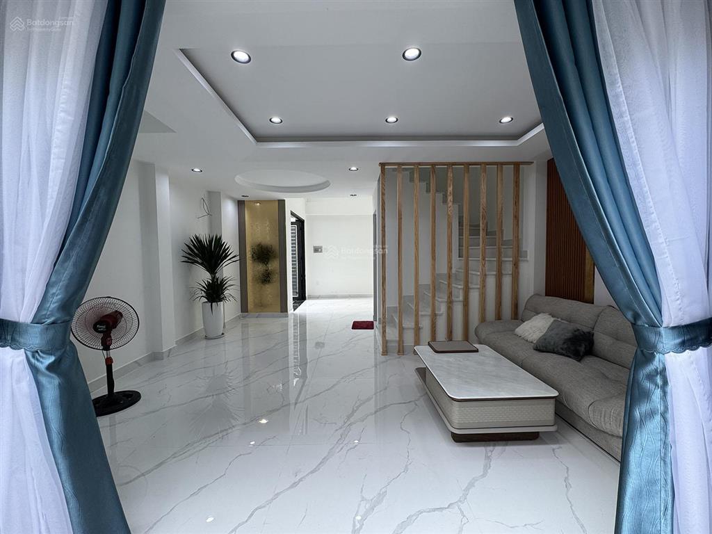 Biệt thự mini 3 lầu, t.kế tân cổ điển, full n.thất, hẻm ôtô cầm bá thước  cạnh phố ẩm thực pxlong