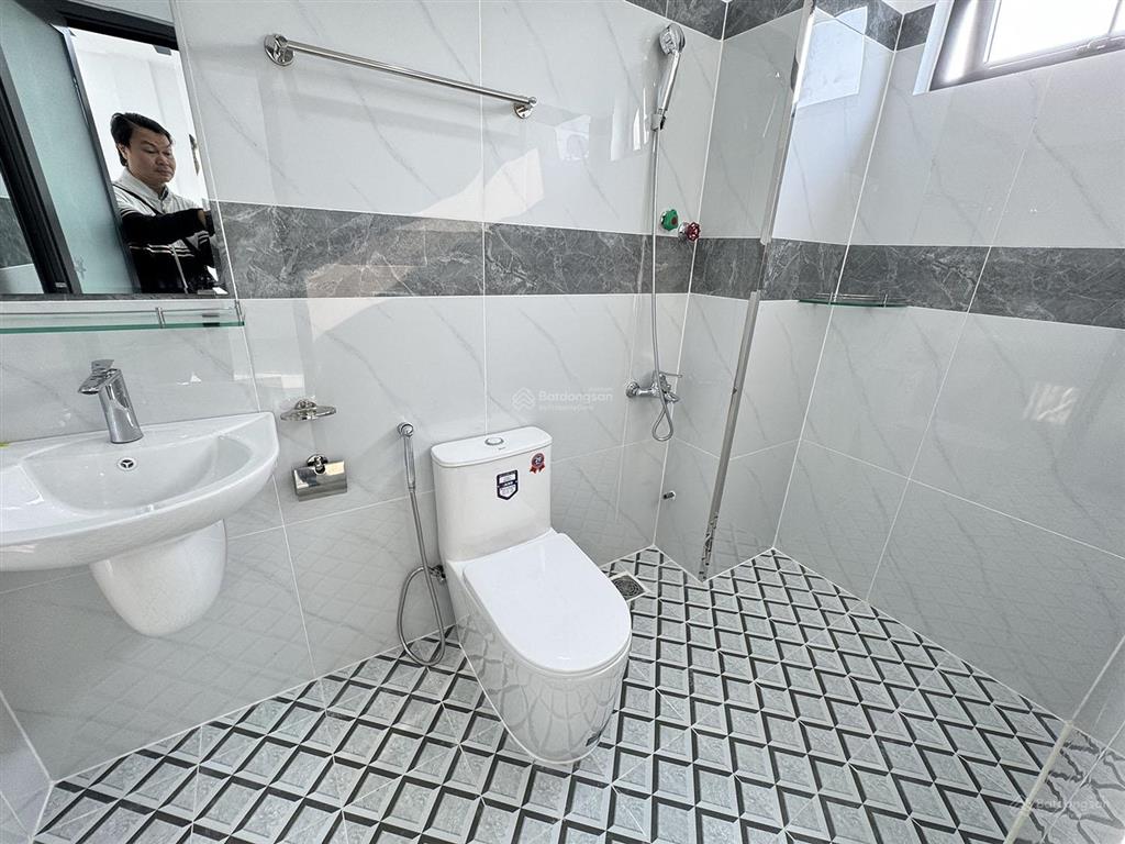 Tuyệt phẩm biệt thự mini 3 lầu, góc 2 mặt tiền hẻm 2 xe hơi 7 chỗ tránh nhau khu vip đặng văn ngữ