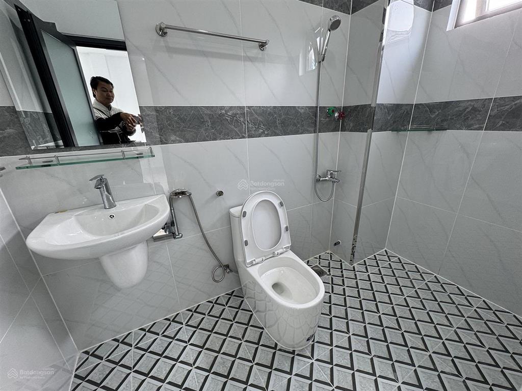 Tuyệt phẩm biệt thự mini 3 lầu, góc 2 mặt tiền hẻm 2 xe hơi 7 chỗ tránh nhau khu vip đặng văn ngữ