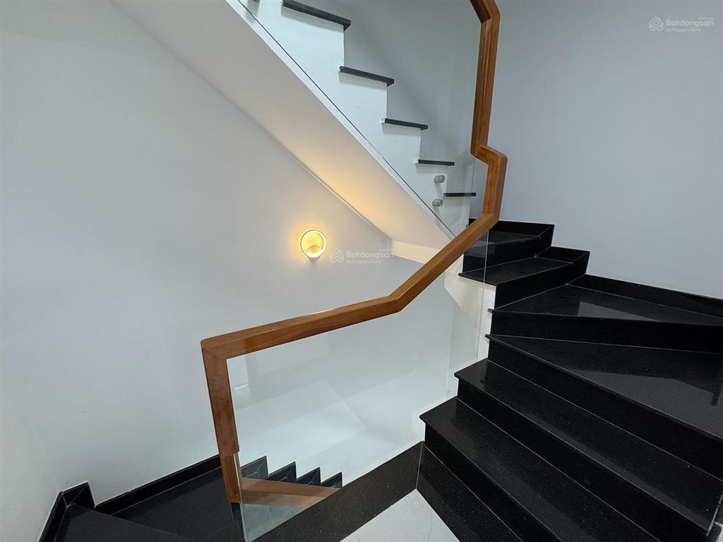 Tuyệt phẩm biệt thự mini 3 lầu, góc 2 mặt tiền hẻm 2 xe hơi 7 chỗ tránh nhau khu vip đặng văn ngữ