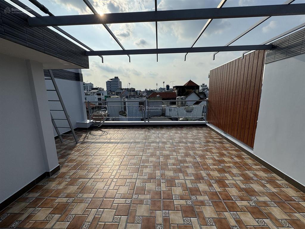 Tuyệt phẩm biệt thự mini 3 lầu, góc 2 mặt tiền hẻm 2 xe hơi 7 chỗ tránh nhau khu vip đặng văn ngữ