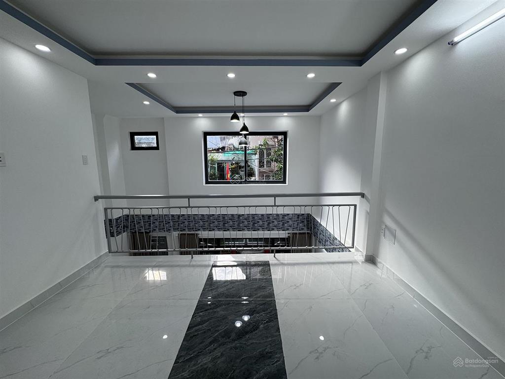 Tuyệt phẩm biệt thự mini 3 lầu, góc 2 mặt tiền hẻm 2 xe hơi 7 chỗ tránh nhau khu vip đặng văn ngữ