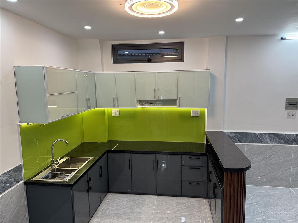 Cho thuê biệt thự mini 3 lầu, xây mới 100%đ/c  113/21a trần quang diệu, q.3đi hẻm 402 lê văn sỹ