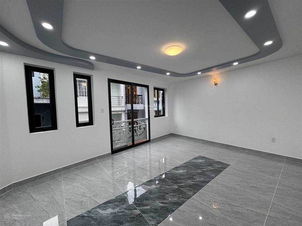 Cho thuê biệt thự mini 3 lầu, xây mới 100%đ/c  113/21a trần quang diệu, q.3đi hẻm 402 lê văn sỹ