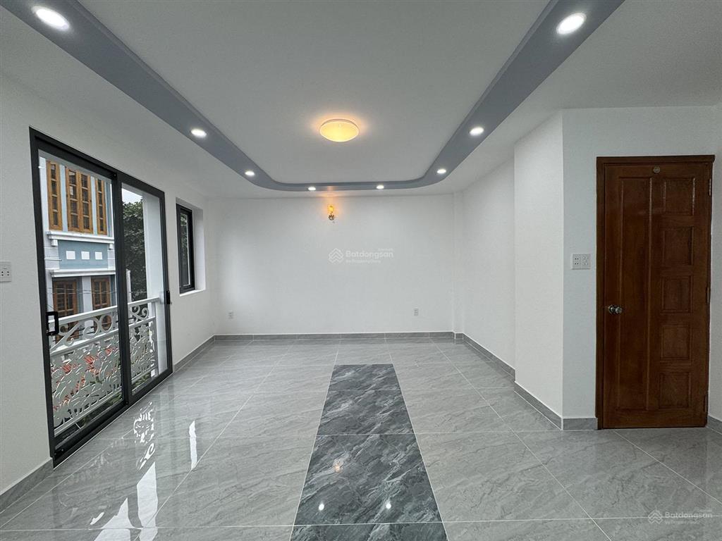 Cho thuê biệt thự mini 3 lầu, xây mới 100%đ/c  113/21a trần quang diệu, q.3đi hẻm 402 lê văn sỹ