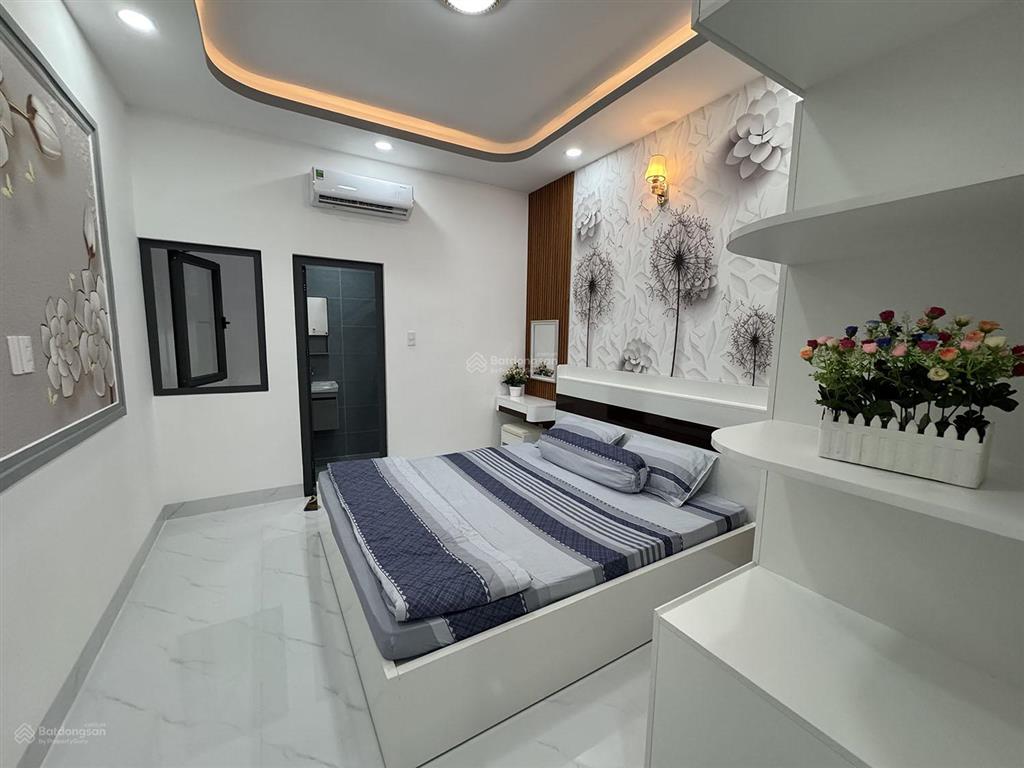 Nhà phố 3 lầu tk tân cổ điển, full nội thất cao cấp, hẻm xe hơi khu vip lê lợigần đh công nghiệp