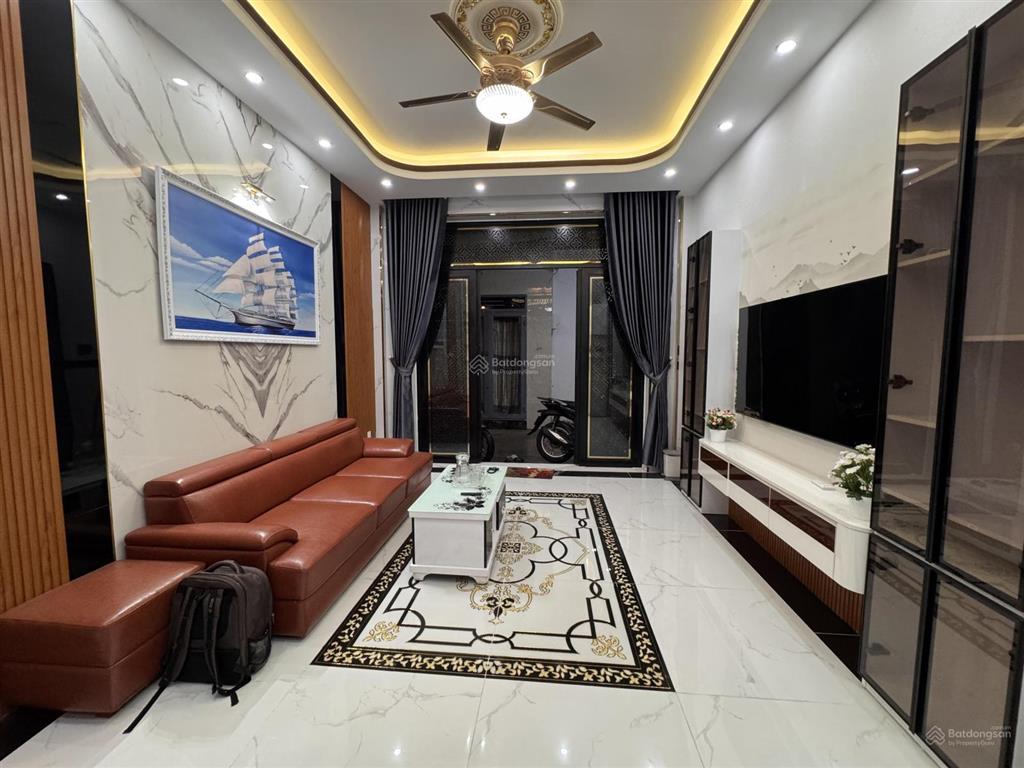 Chính thức mở bán siêu phẩm nhà phố 3 lầu  hẻm xe hơi thích quảng đức, p. đức nhuận.