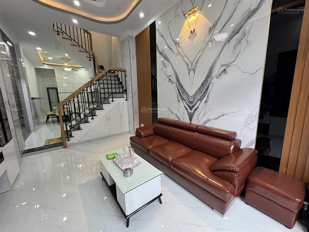 Nhà phố 3 lầu tk tân cổ điển, full nội thất cao cấp, hẻm xe hơi khu vip lê lợigần đh công nghiệp