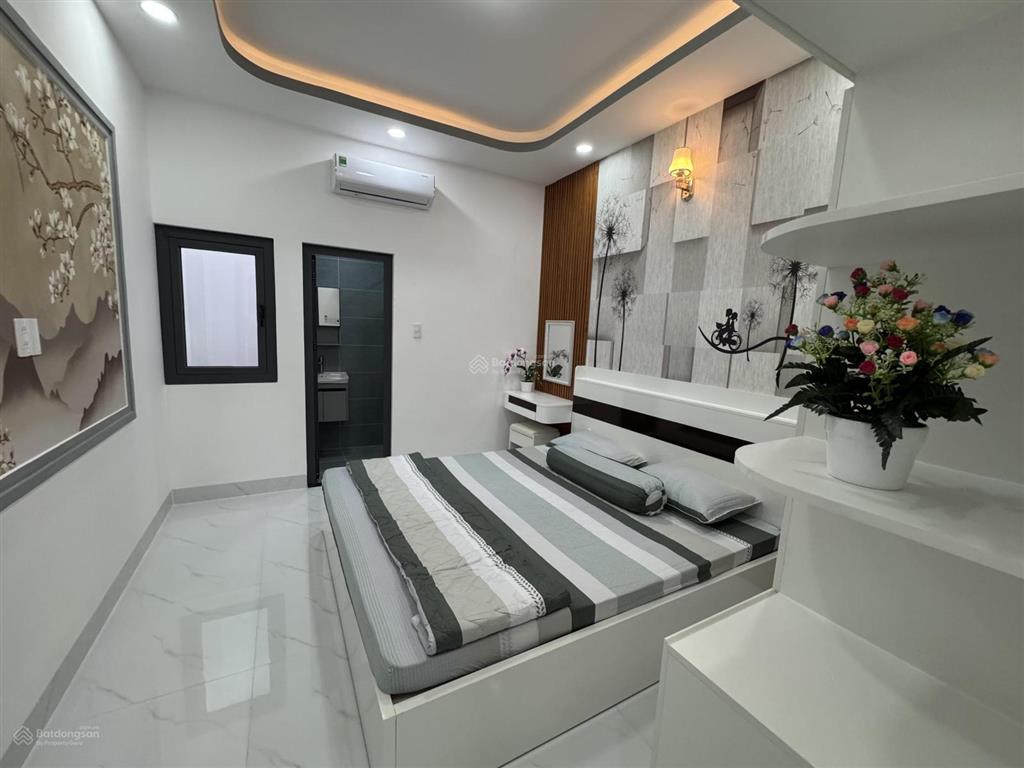 Nhà phố 3 lầu tk tân cổ điển, full nội thất cao cấp, hẻm xe hơi khu vip lê lợigần đh công nghiệp