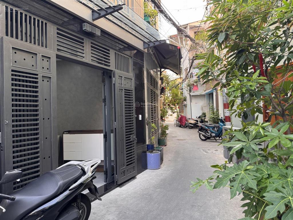 Siêu phẩm nhà phố 3 lầu, full nội thất cao cấp, hẻm xe hơi vf5 khu ẩm thực phan xích long