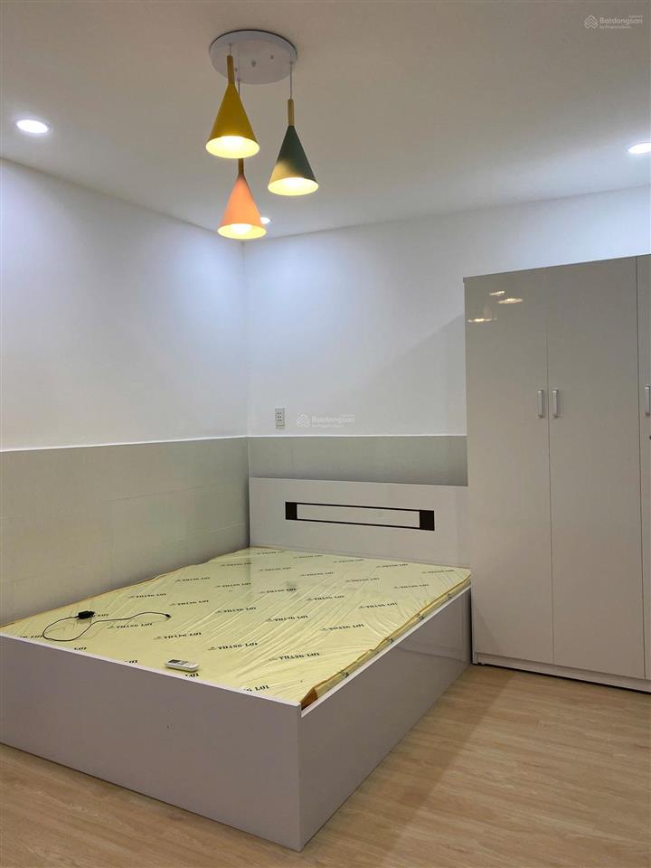 Nhà phố 5 tầng, 11 phòng dịch vụ, đang cho thuê khoán 42tr/tháng khu vip trần đình xugần lancaster