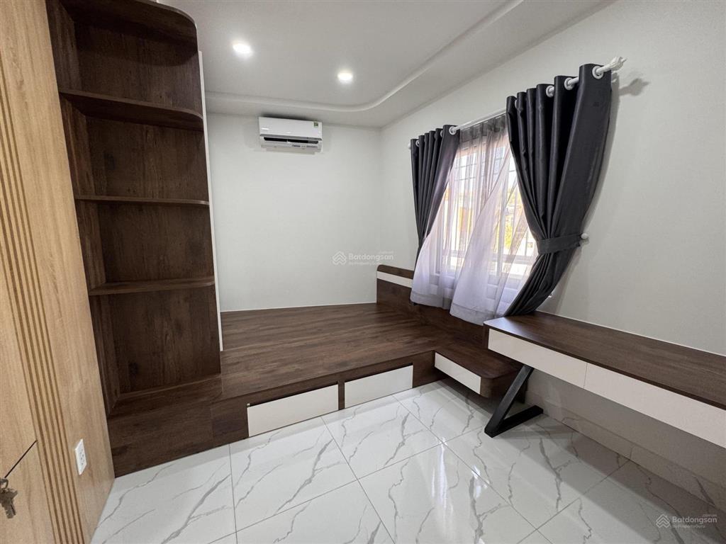 Siêu phẩm nhà phố 3 lầu, full nội thất cao cấp, hẻm xe hơi vf5 khu ẩm thực phan xích long