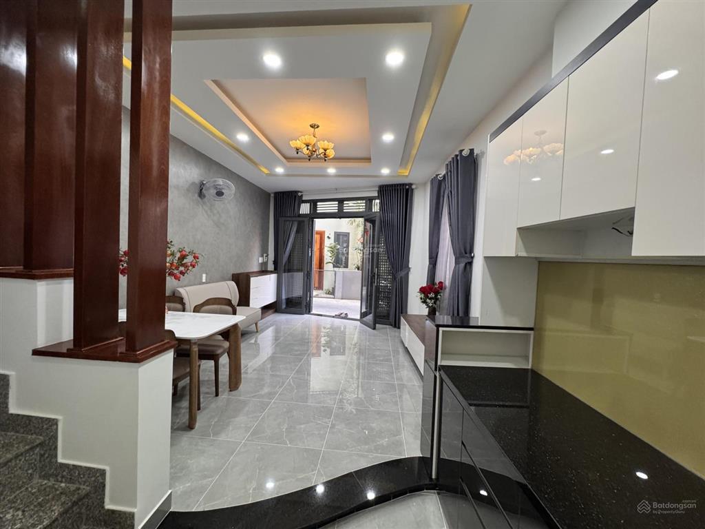 Siêu phẩm nhà phố 3 lầu, full nội thất cao cấp, hẻm xe hơi vf5 khu ẩm thực phan xích long