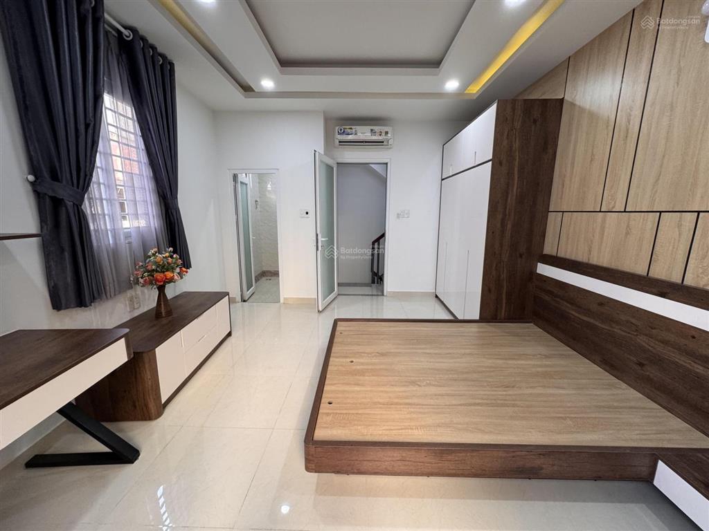 Siêu phẩm nhà phố 3 lầu, full nội thất cao cấp, hẻm xe hơi vf5 khu ẩm thực phan xích long