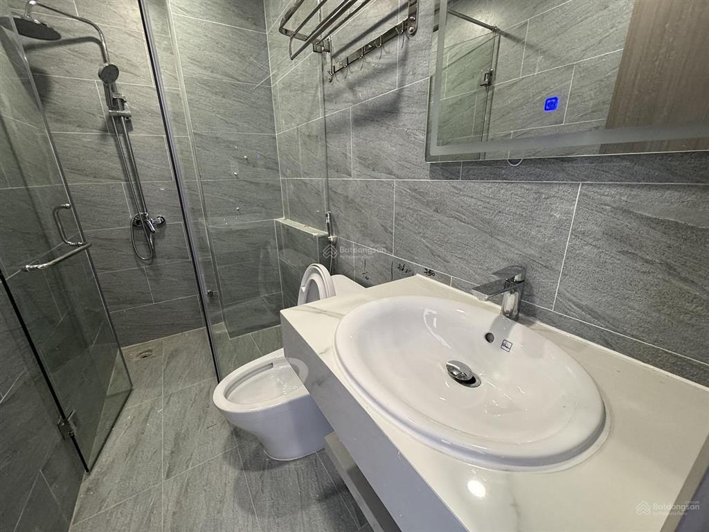 Nhà phố mới 100%, dtkv 4mx12,5m, vuông, 4 tầng, full nội thất, hẻm xe hơi khu vip nguyễn văn trỗi