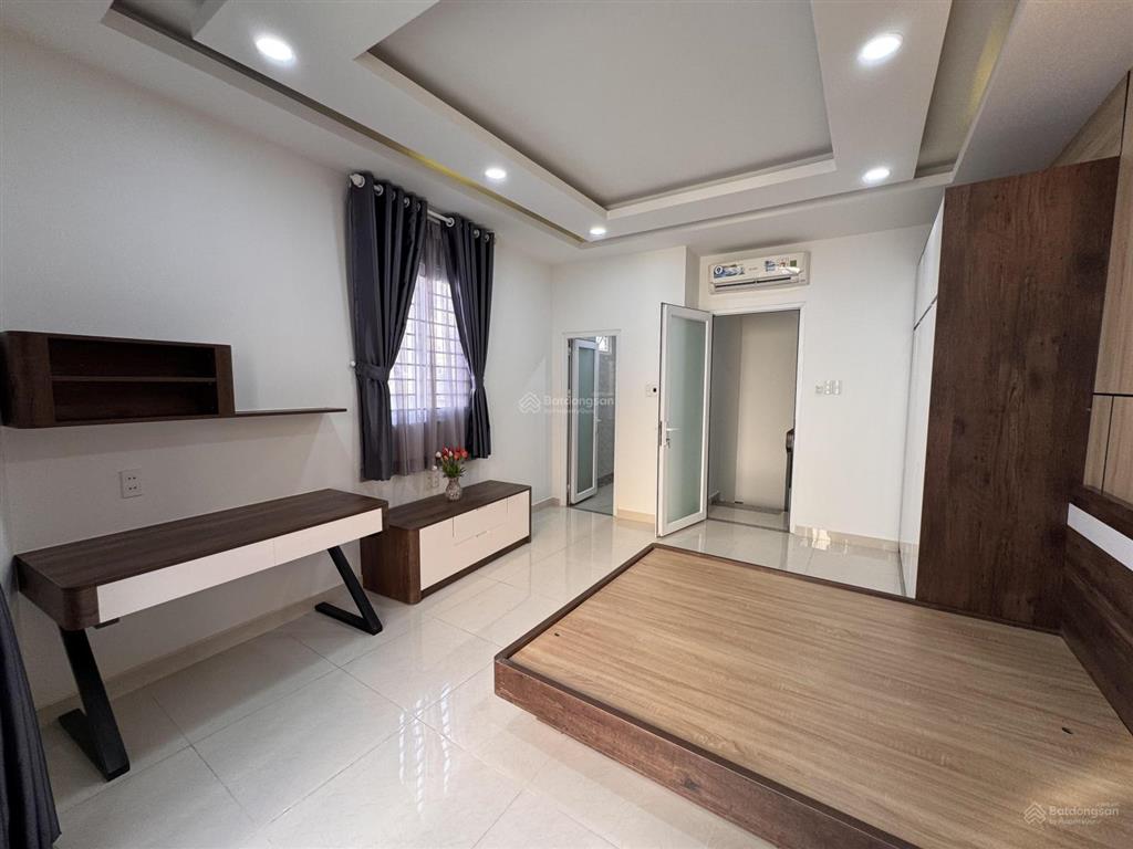 Siêu phẩm nhà phố 3 lầu, full nội thất cao cấp, hẻm xe hơi vf5 khu ẩm thực phan xích long