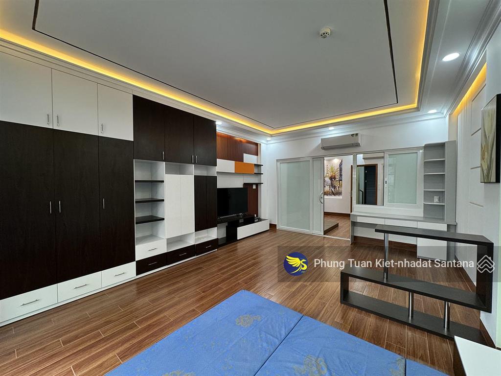 Cho thuê nhà hầm, 4l, st,thang máy (dtsd400m2) full ntccđ/chỉ 666/64/12 ba tháng hai,p.diên hồng