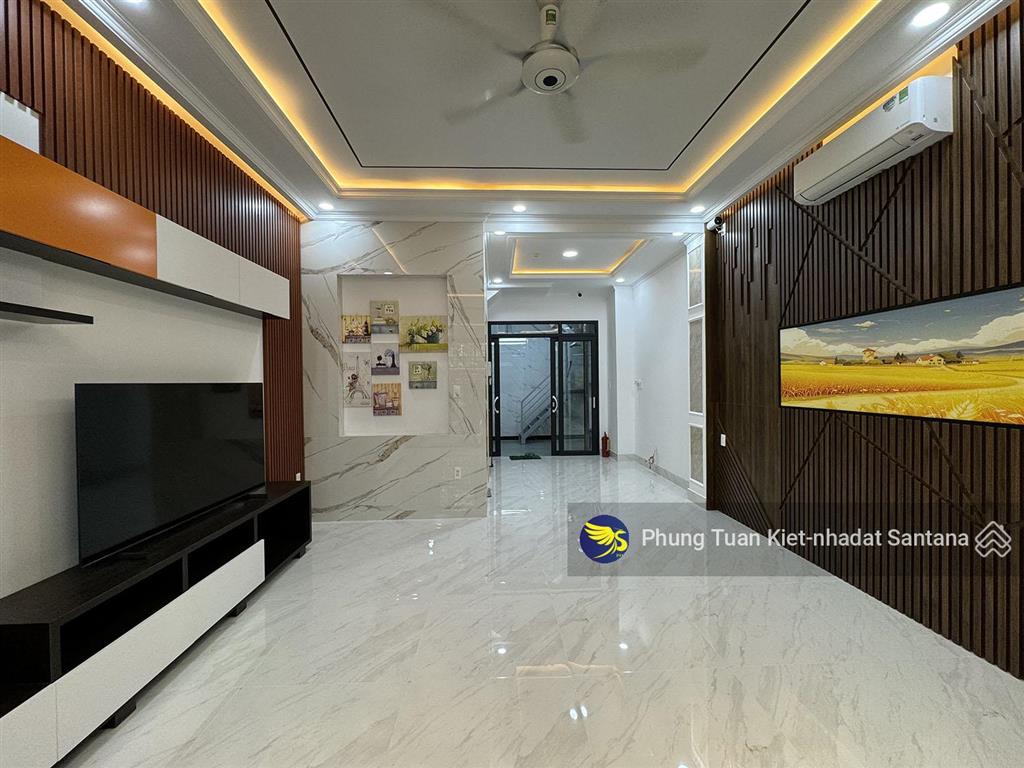 Cho thuê nhà hầm, 4l, st,thang máy (dtsd400m2) full ntccđ/chỉ 666/64/12 ba tháng hai,p.diên hồng