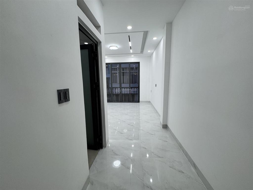 Chính thức mở bán siêu phẩm 6 tầng + sân thượng + thang máy, hẻm xe hơi, khu vip bùi thị xuân