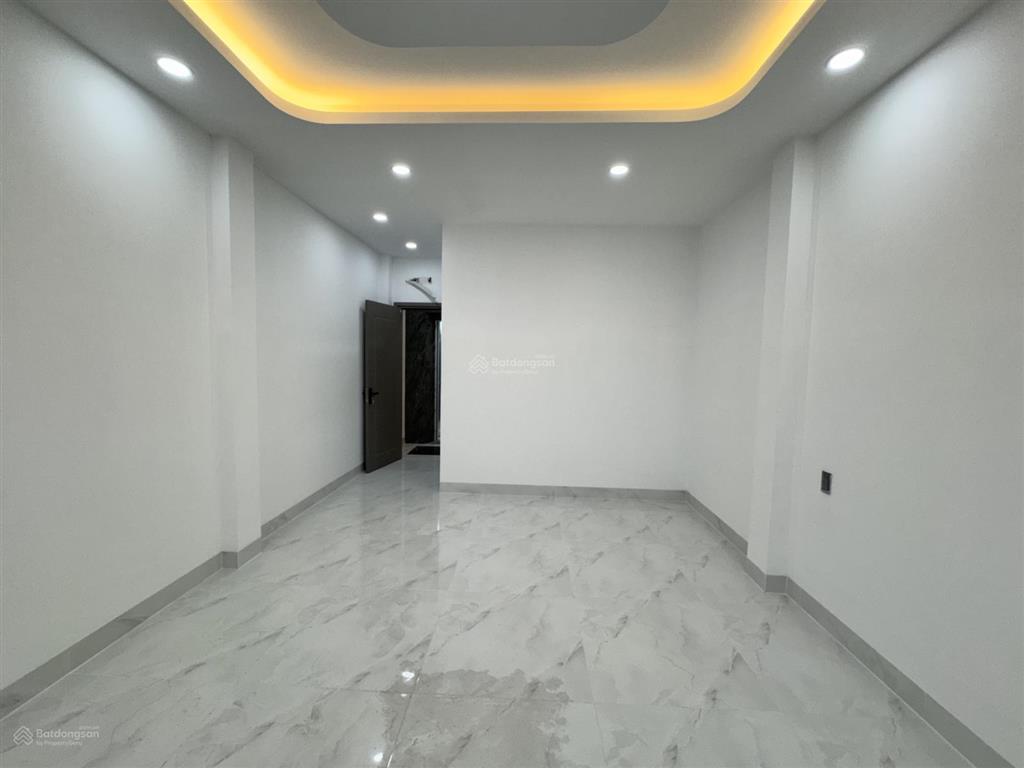 Chính thức mở bán siêu phẩm 6 tầng + sân thượng + thang máy, hẻm xe hơi, khu vip bùi thị xuân