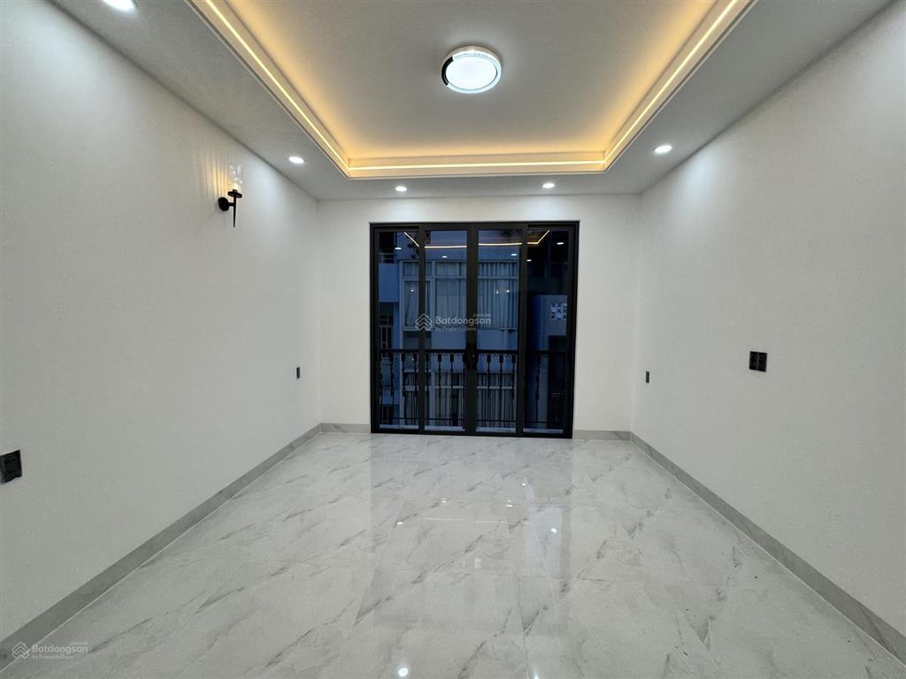 Chính thức mở bán siêu phẩm 6 tầng + sân thượng + thang máy, hẻm xe hơi, khu vip bùi thị xuân