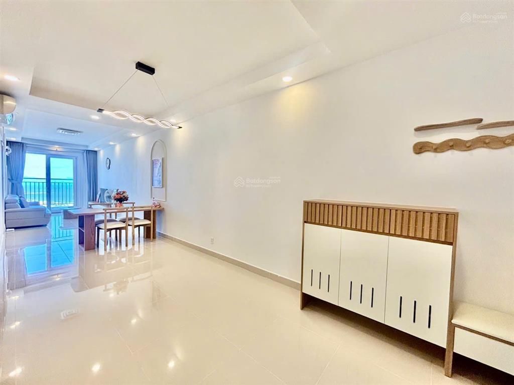 Bán 2 phòng ngủ cc vũng tàu melody  view biển  83m2 ,   0933 902 ***