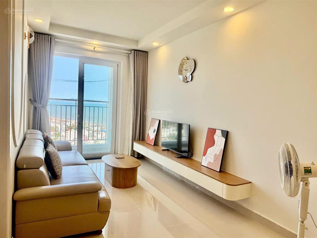Bán 2 phòng ngủ cc vũng tàu melody  view biển  83m2 ,   0933 902 ***