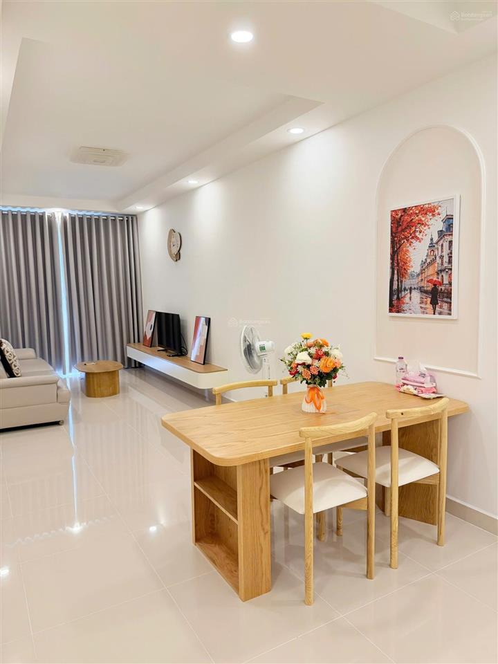 Bán căn hộ vũng tàu melody 2pn 74m2  view trực biển, giá 4,1 tỷ đã có sổ  0933 902 ***