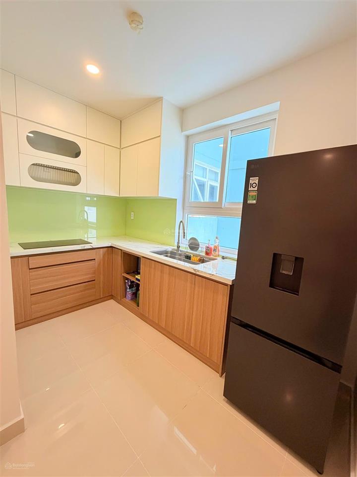 Bán căn hộ vũng tàu melody 2pn 74m2  view trực biển, giá 4,1 tỷ đã có sổ  0933 902 ***