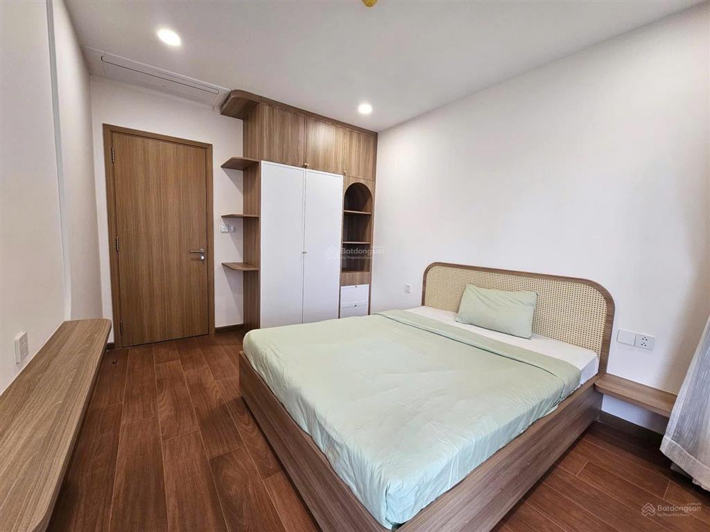 Cho thuê căn hộ centre point chí linh, giá 12 triệu  full nt 2pn 2wc