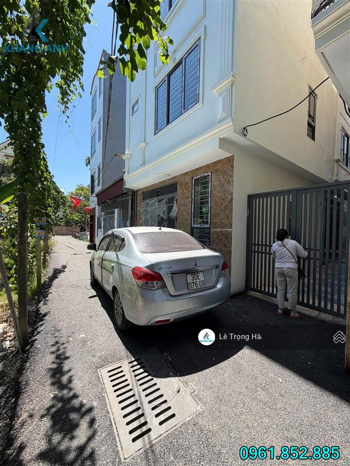 Xả lỗ  bán nhà biên giang 4 tầng ngõ thông ô tô qua giá chỉ 3.25 tỷ!  0961 852 ***