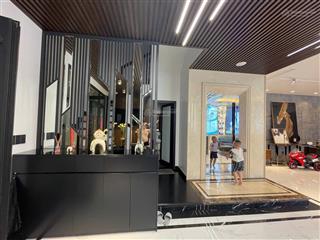 Bán shophouse quảng trường vin imperia  full nội thất đẹp giá vô cùng hợp lý cần tìm chủ nhân mới