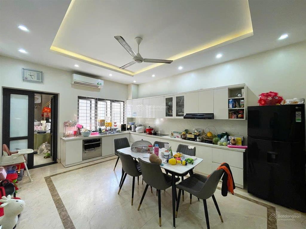 Bán nhà mặt đường hoàng thế thiện nhà đẹp, vị trí vip giá hợp lý