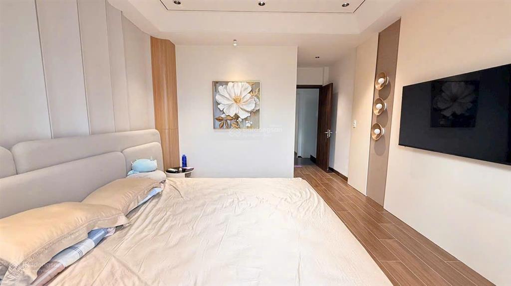 Bán nhà mặt đường văn cao  dòng tiền ổn định 45 triệu/tháng