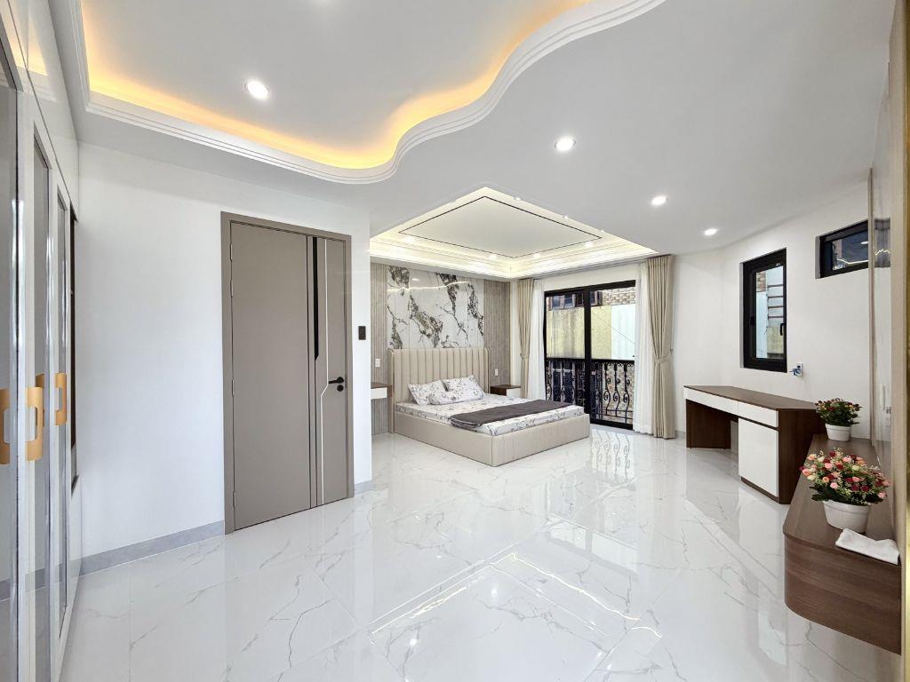 BIỆT THỰ SMARTHOME GẦN ĐẠI HỌC CÔNG NGHIỆP 4 – 63M2 – 5 TẦNG – CHỈ 9 TỶ 8