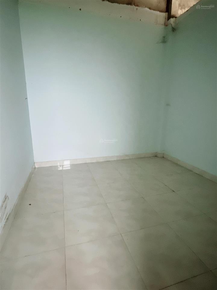 Bán gấp lô đất mặt tiền đường vườn thơm, diện tích 9x30m, giá 6.5 tỷ (tl), đường rộng 12m thông