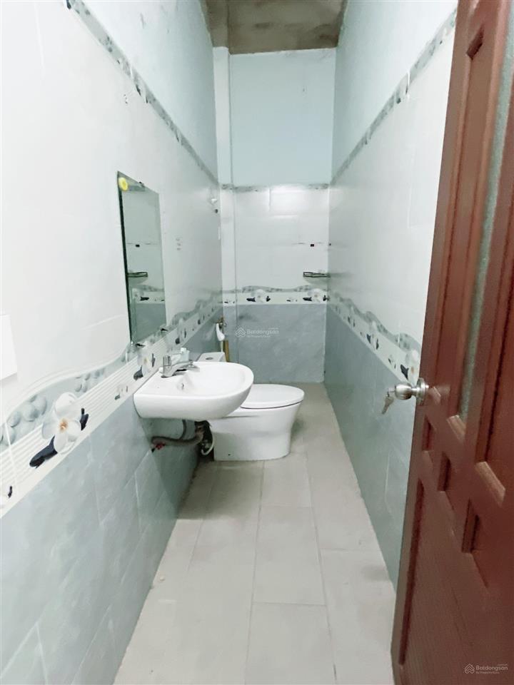 Bán gấp lô đất mặt tiền đường vườn thơm, diện tích 9x30m, giá 6.5 tỷ (tl), đường rộng 12m thông