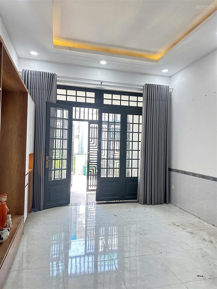 Bán nhà hẻm 6m đường bình thành, dt 4mx13m, 1 lầu, nhà còn mới, giá 4,55 tỷ (tl), hẻm thông 6m